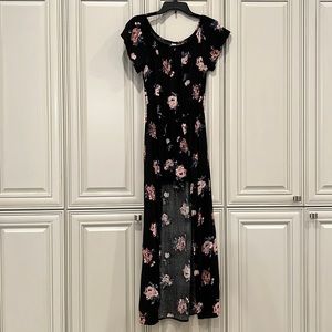 Romper with cape, off the shoulder.